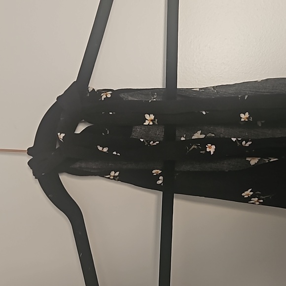 AE Daisy Dream Halter Tank (XS) - Picture 3 of 5